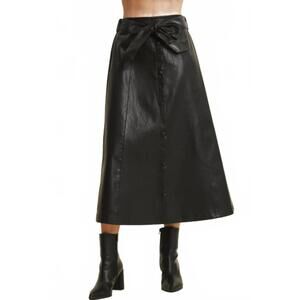 NEW IN FEBRUARY liv midi skirt in black